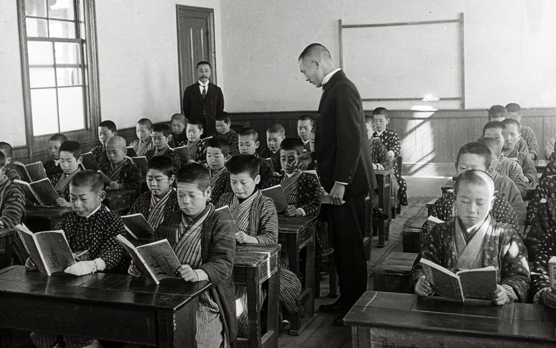 Japanese elementary school students, ca. 1900s